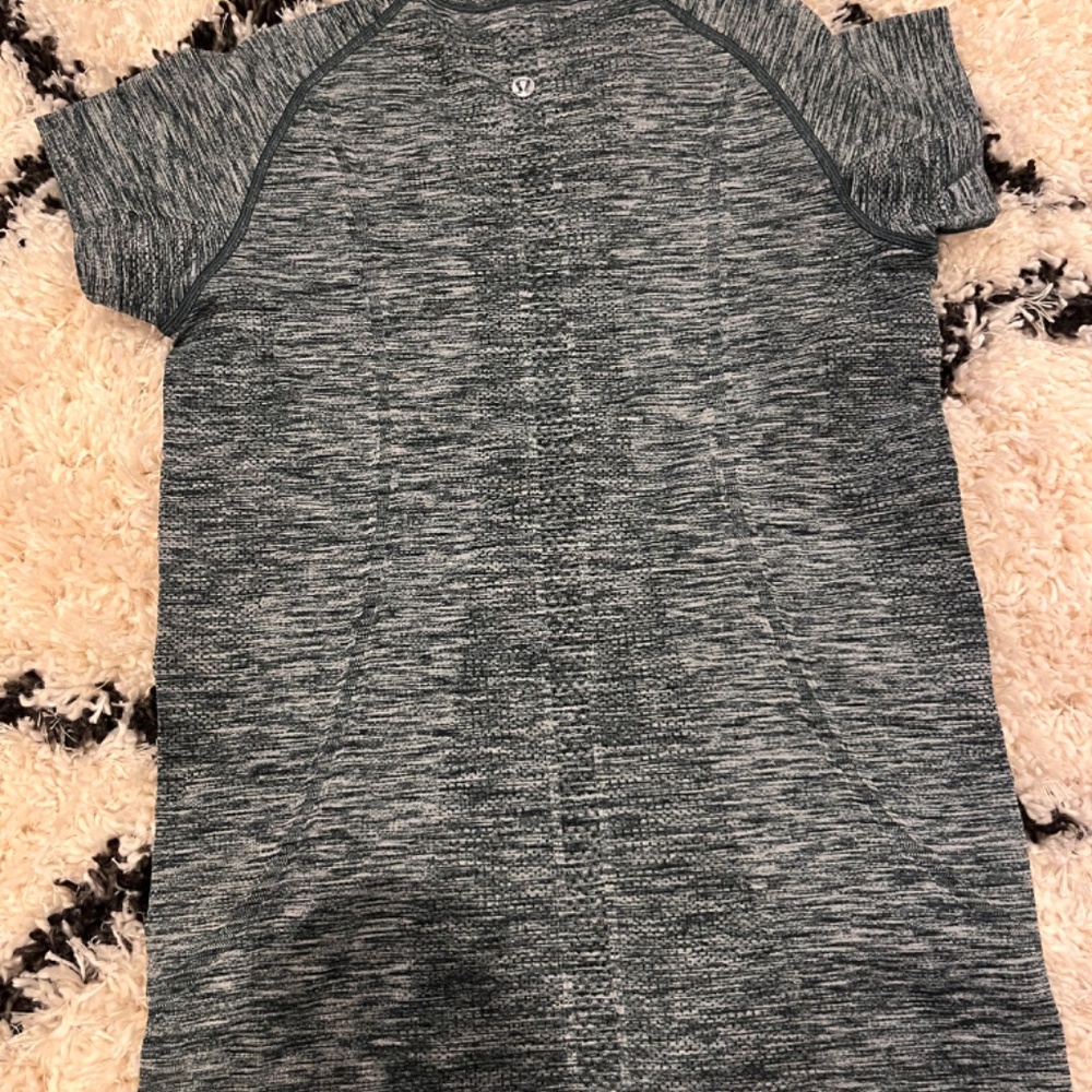 Grey Lulu Lemon Swiftly Tech - image 3